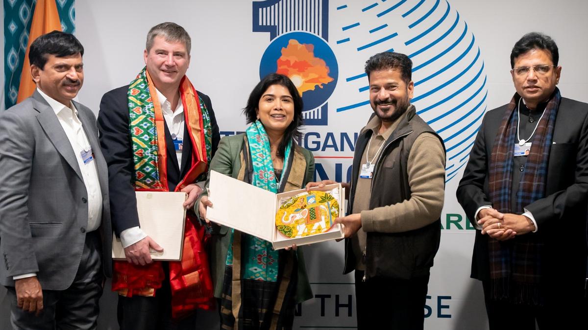 telangana-cm-meets-wef-md,-explains-need-for-follow-up-forum-in-july-august