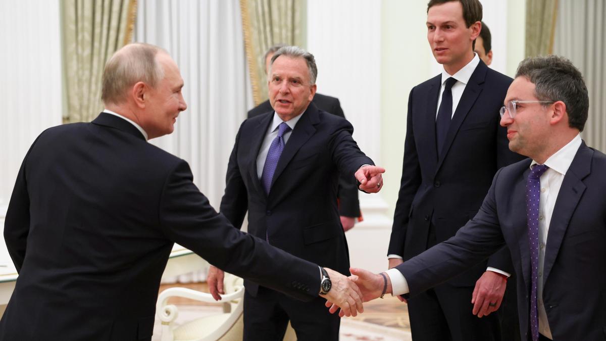 putin-meets-three-us.-envoys-for-late-night-talks-on-ukraine