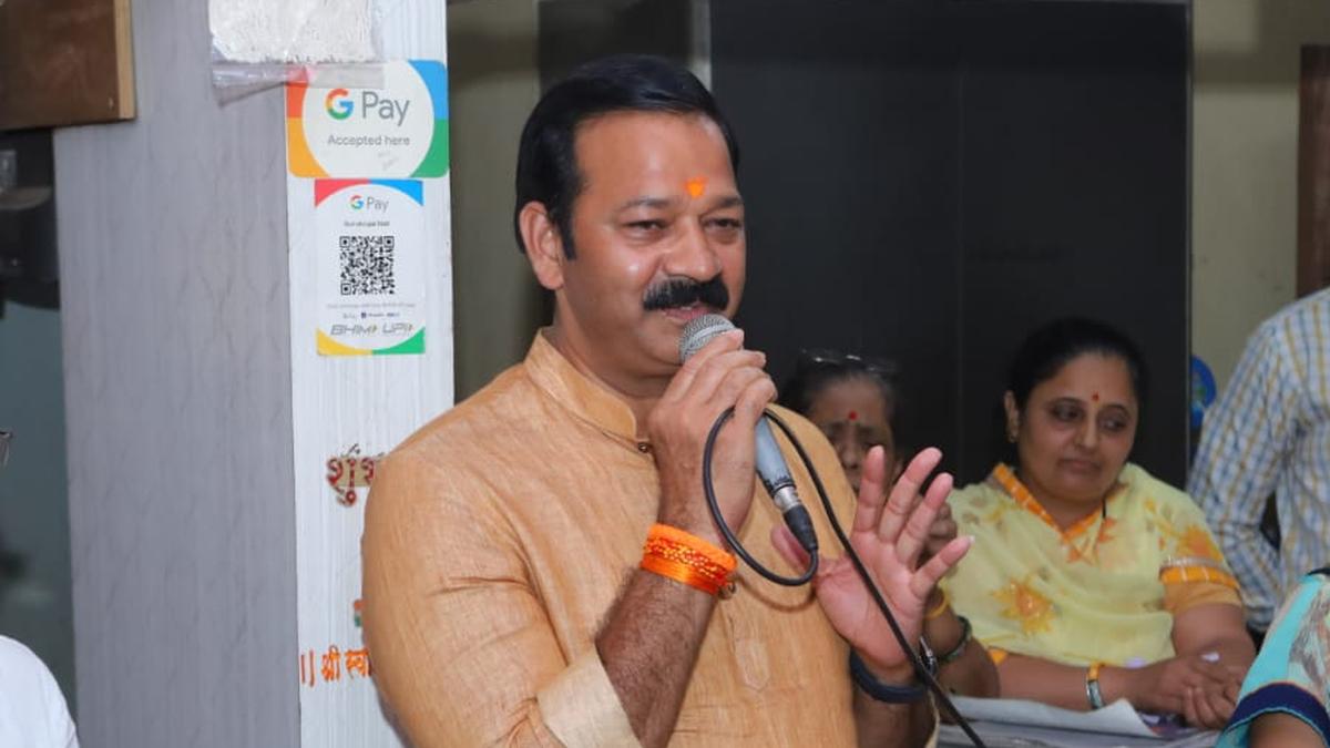 Bombay High Court denies bail to ex-BJP MLA for taking pictures inside police station