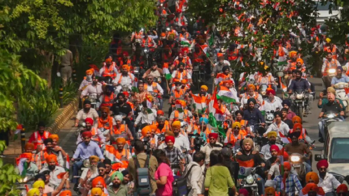 Watch: Thousands from Sikh neighborhood participate in Khalsa Tiranga Yatra in Delhi to honour Indian Armed Forces