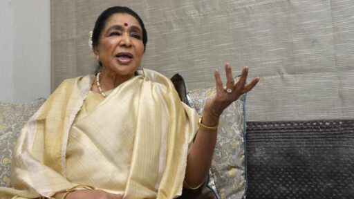 asha-bhosle-the-voice-of-bollywood-for-eight-decades