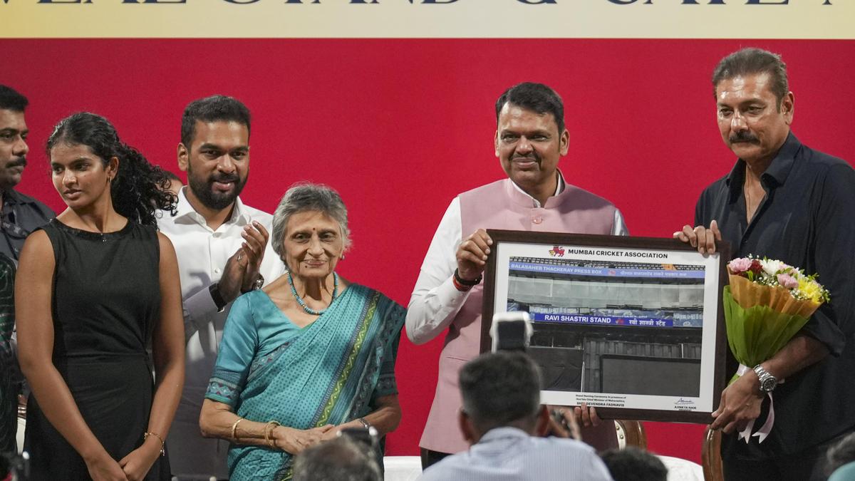 full-circle-at-wankhede-stadium-ravi-shastris-mother-lakshmi-share-emotional-moment