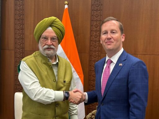 union-minister-hardeep-singh-puri-meets-us-ambassador-sergio-gor;-discusses-‘strengthening-energy-security’
