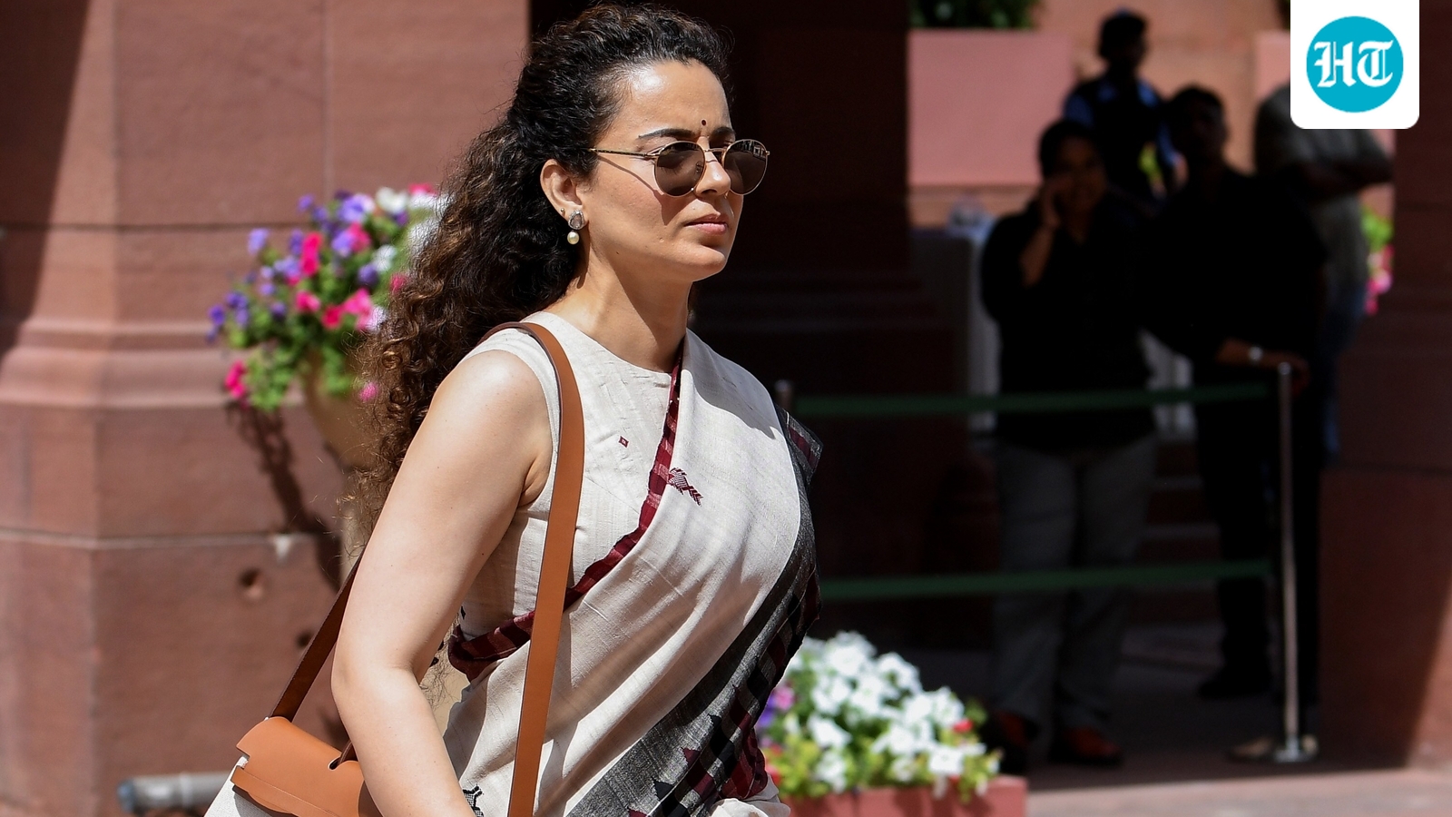 ‘why-should-i-glorify-him?’-asks-kangana-ranaut-on-tapori-remark-for-rahul-gandhi