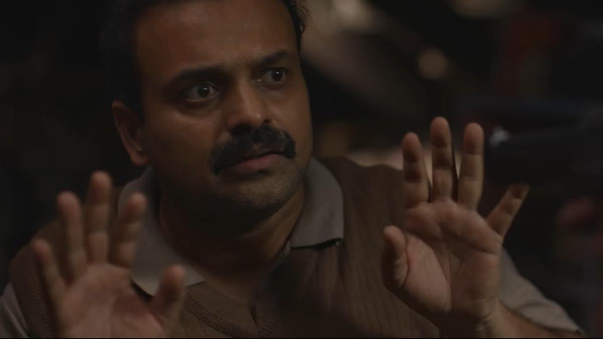 oru-durooha-saahacharyathil-movie-review:-falters-after-a-glorious-opening-hour