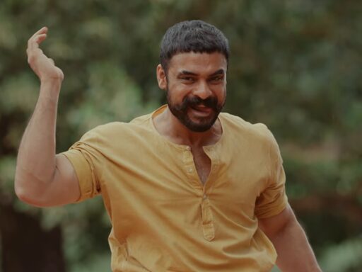 pallichattambi-movie-review:-tovino-thomas-ahistorical-period-drama-undone-by-heavy-handed-approach