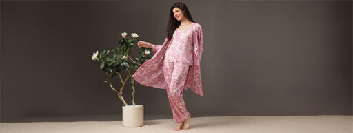 how-to-style-nightwear-for-a-romantic-evening