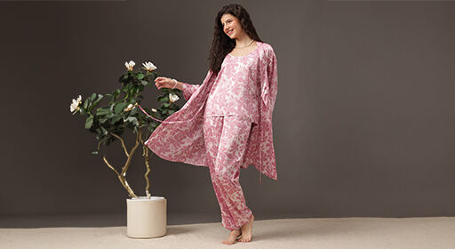 how-to-style-nightwear-for-a-romantic-evening