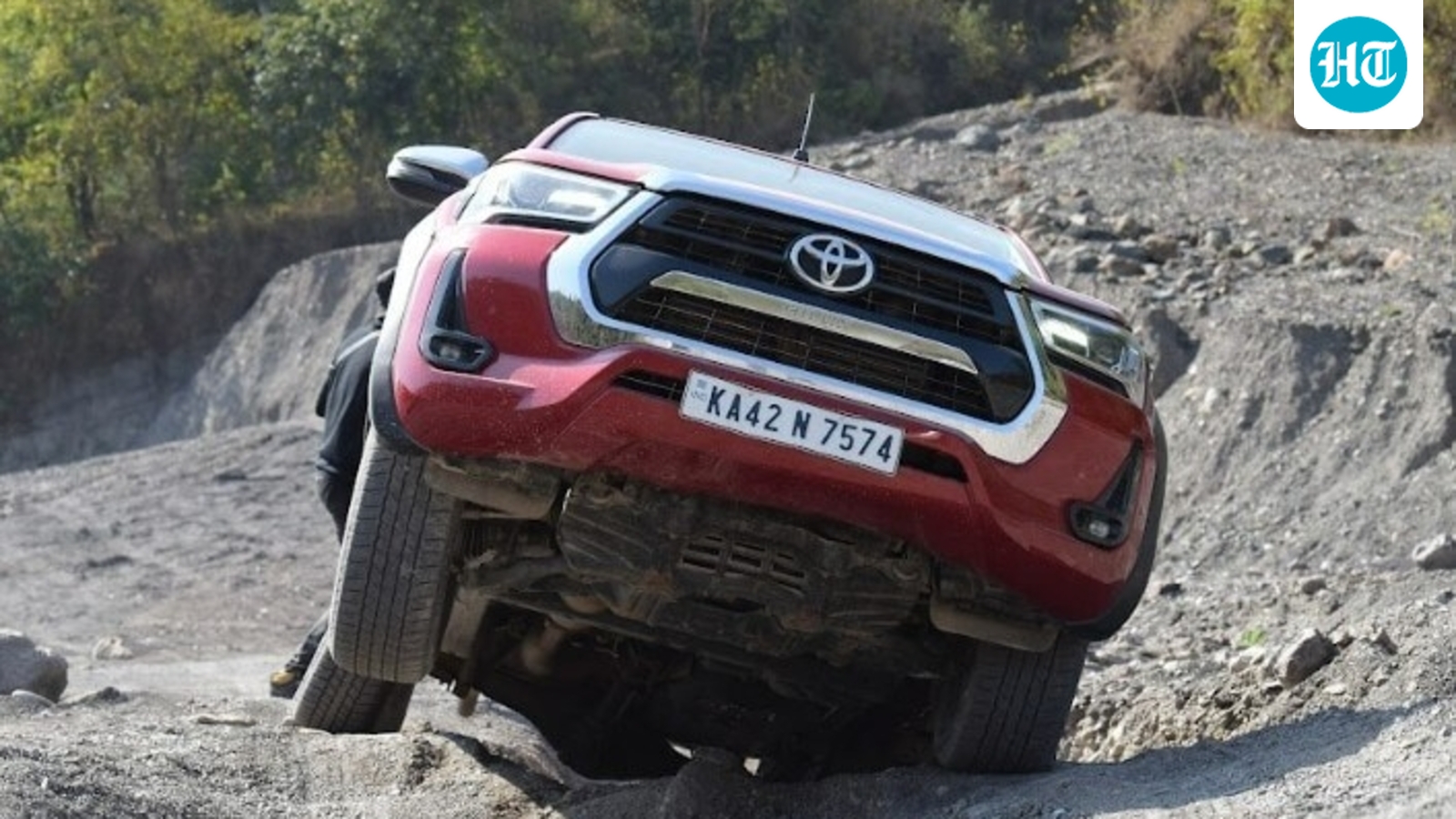 5-suvs-i-would-buy-if-my-job-required-me-to-visit-dusty,-rocky-sites-every-day