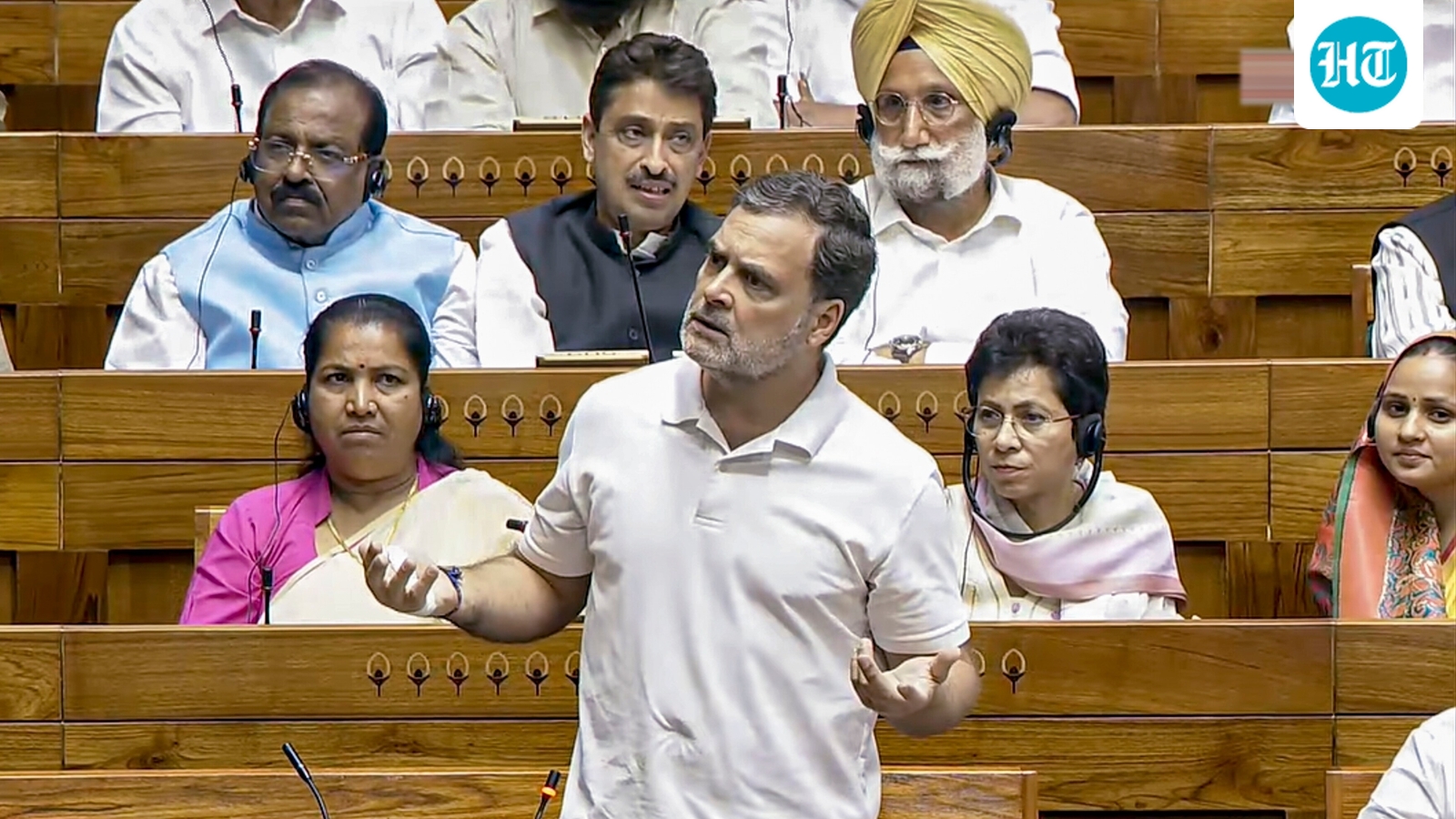 ‘india-seen-it.-india-stopped-it’:-rahul-gandhi-as-women’s-quota-bill-fails-in-lok-sabha