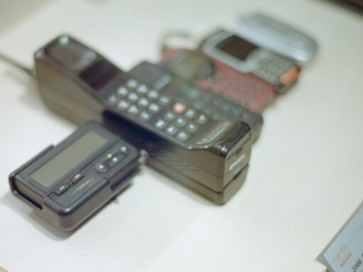 is-the-use-of-satellite-phones-banned-in-india?-restrictions-explained