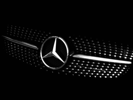 who-is-kim-muratori?-florida-woman-wins-epic-2-year-battle-against-mercedes-dealership-over-defective-car