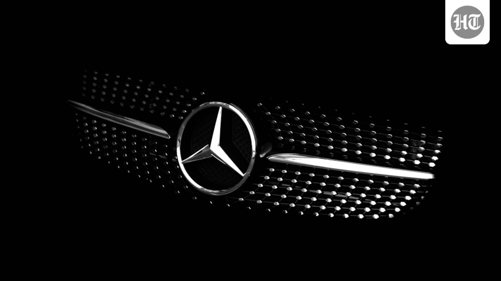 who-is-kim-muratori?-florida-woman-wins-epic-2-year-battle-against-mercedes-dealership-over-defective-car