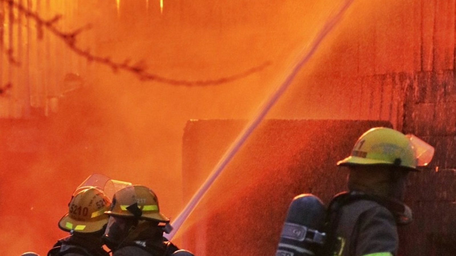 fire-in-astoria,-queens:-blaze-reported-near-historic-protestant-church-on-12th-street;-videos-surface