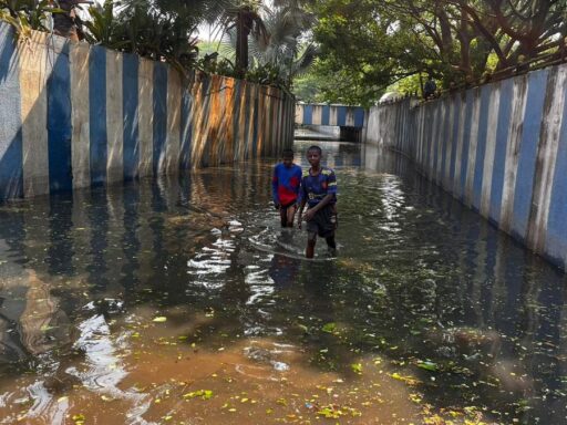 bengaluru-weather-live:-heavy-rains-and-hailstorms-throw-life-out-of-gear-in-city