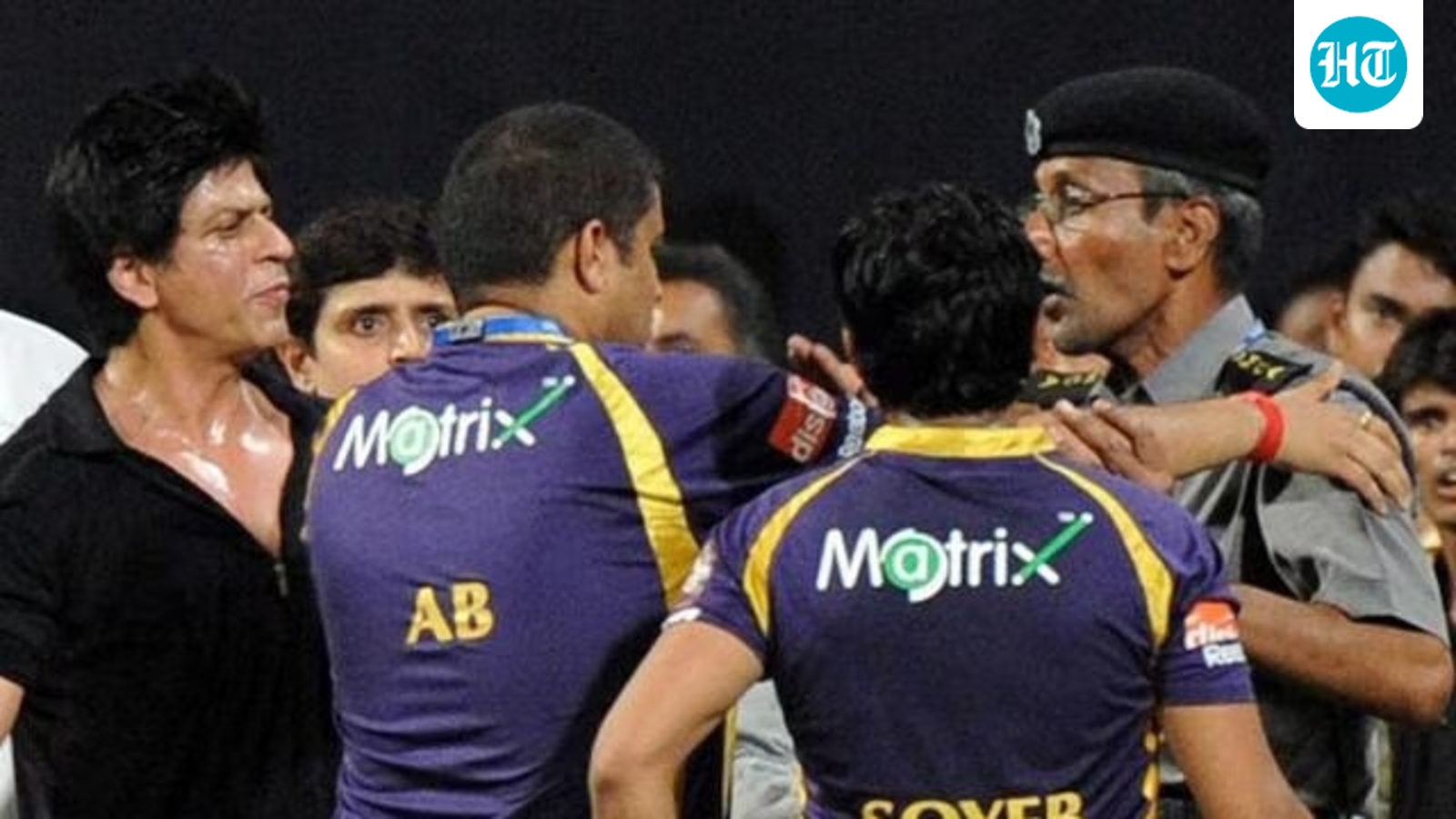 shah-rukh-khan-ne-raada-kar-diya:-former-acp-recalls-superstars-2012-brawl-at-wankhede-stadium
