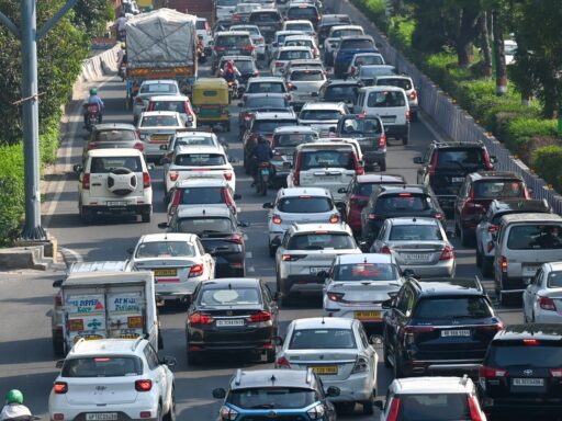 indian-auto-industry-faces-25k-crore-hit-on-end-of-life-vehicle-rule