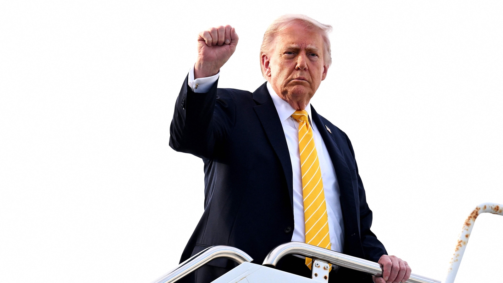 trump-health-mystery:-top-doctor-rips-white-house-for-lack-of-candor-after-potus-dentist-appointment-in-florida
