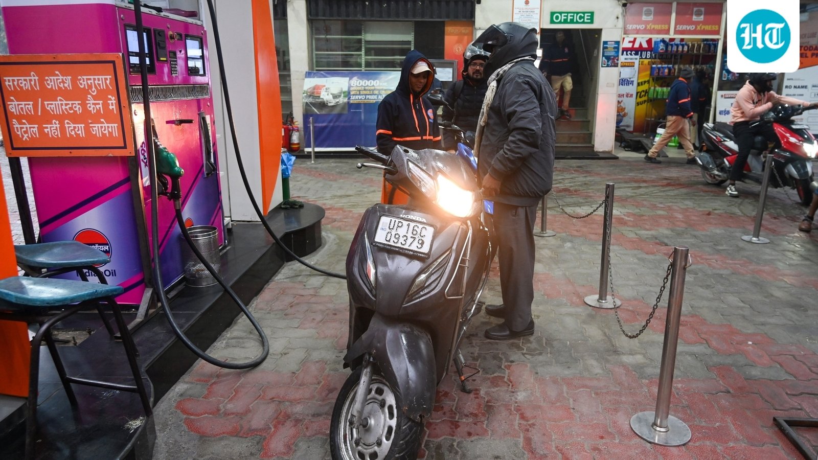 pm-modi-urges-carpooling-and-public-transport-over-personal-cars.-is-india-bracing-for-a-fossil-fuel-shock?
