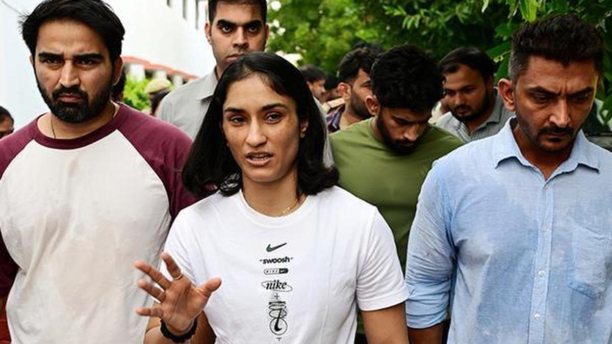 not-the-end-of-the-road-for-vinesh,-says-wfi