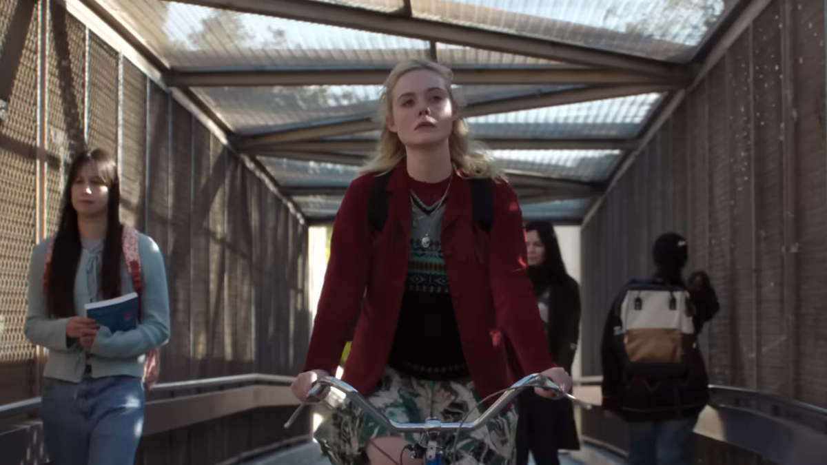 margos-got-money-troubles-series-review:-elle-fanning-anchors-a-warm,-star-studded-dramedy