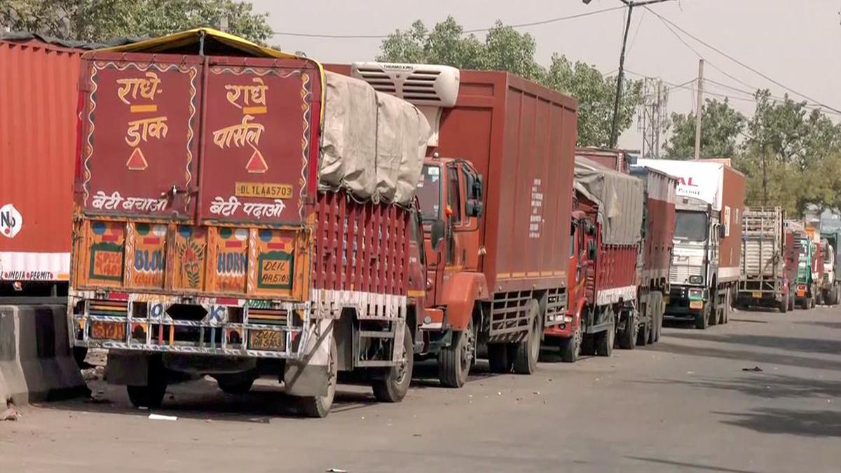 day-one-of-transport-strike-leaves-commuters-stranded