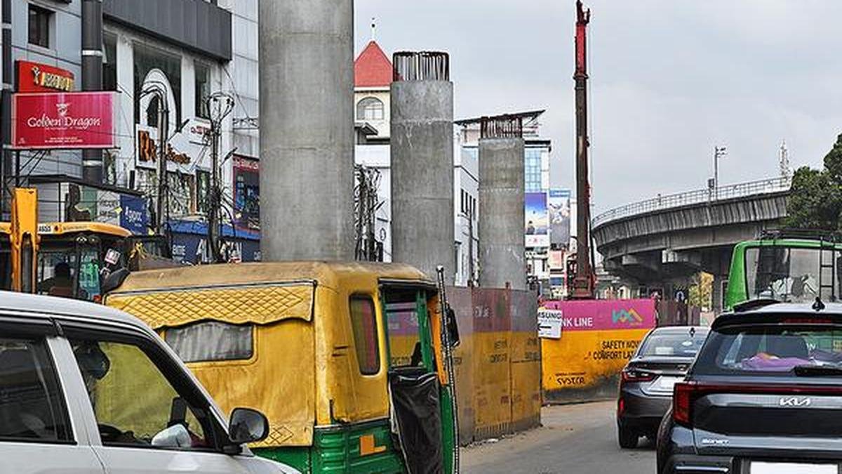 kmrl-offers-measures-to-ease-traffic-snarls-as-monsoon-nears