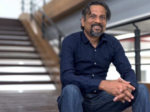 sridhar-vembu-asks-indians-on-us-visas-to-choose-self-respect-over-green-card,-urges-them-to-return-home