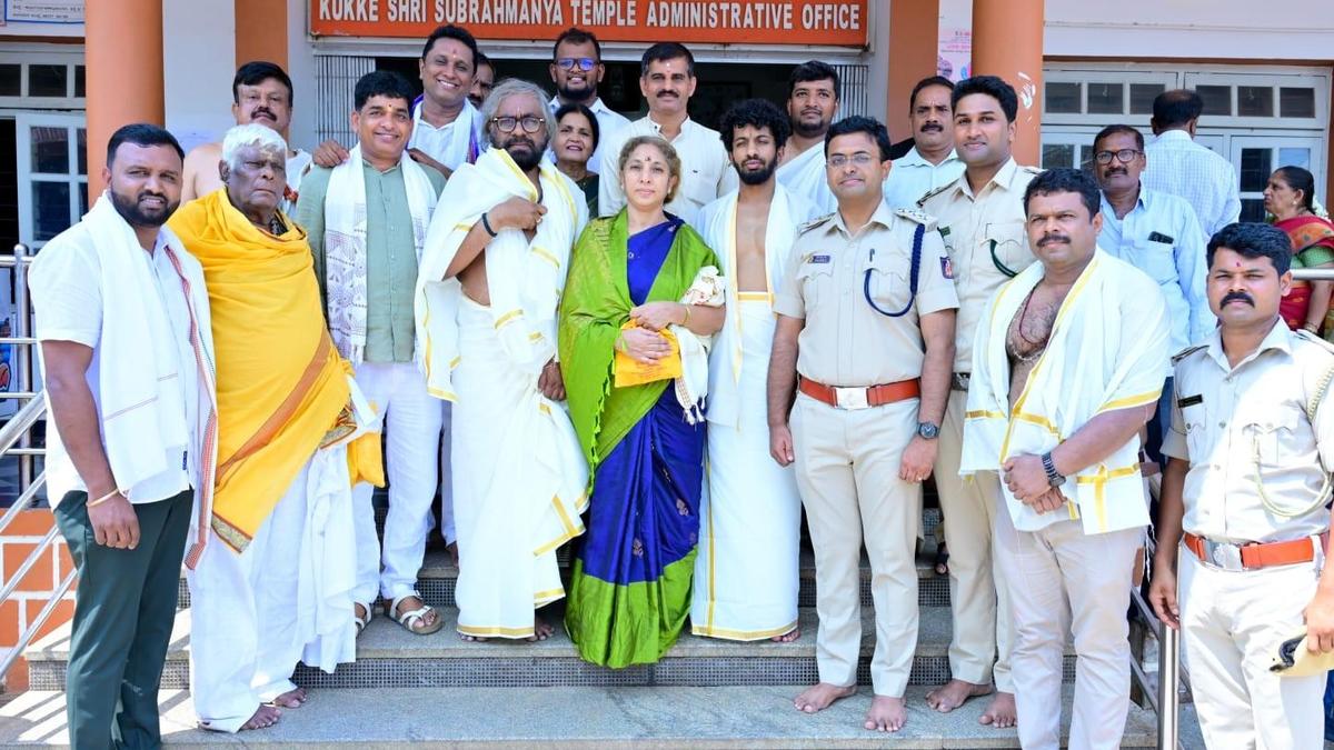 khandre-orders-setting-up-checkposts-at-kukke-subrahmanya-to-prevent-use-of-banned-plastic