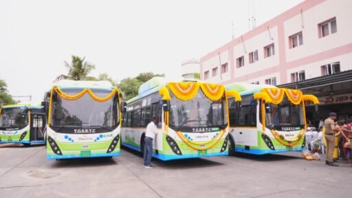 telangana-transport-minister-flags-off-60-ev-buses,-says-tgsrtc-merger-process-will-begin-after-union-elections