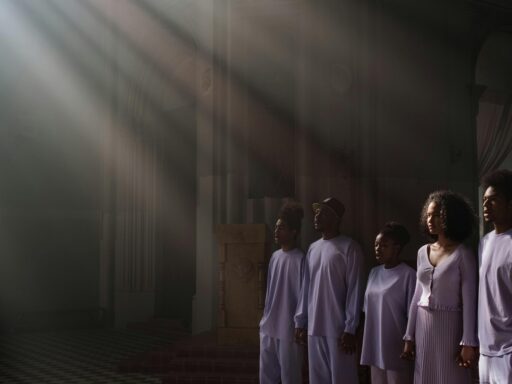 a-spiritual-seeker-shares-how-spirituality-can-help-you-let-go-of-the-past
