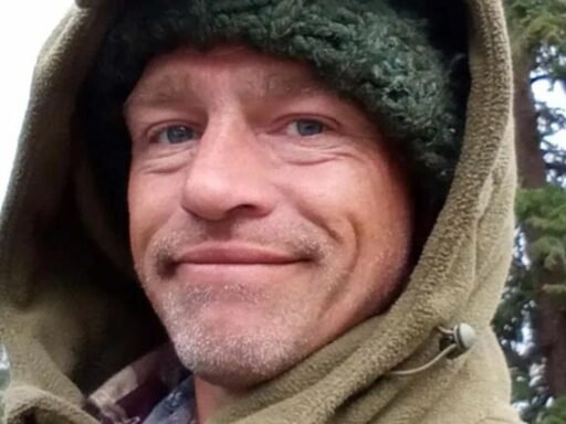 matt-brown-dead:-alaskan-bush-people-star-appeared-nude-during-chilling-youtube-livestream-before-death