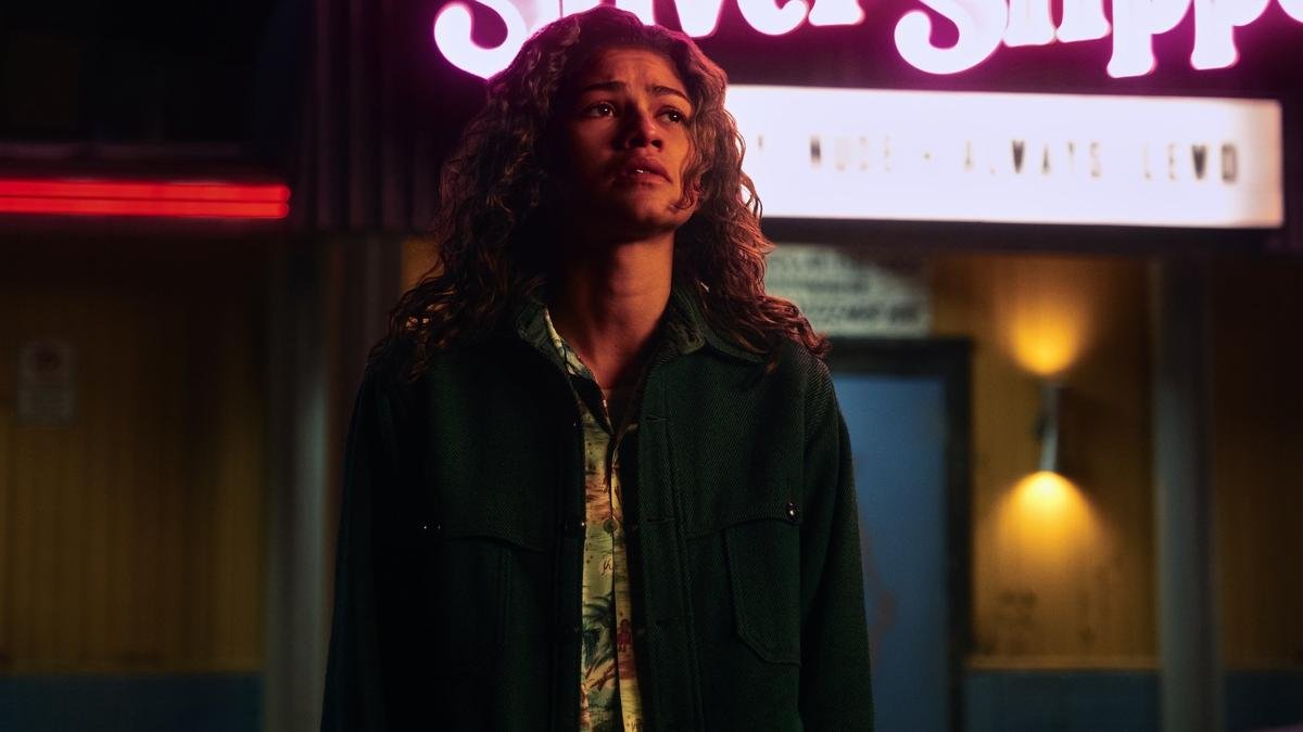 euphoria-season-3-review:-zendaya-and-sam-levinson-sign-off-with-a-grim,-inevitable-series-finale