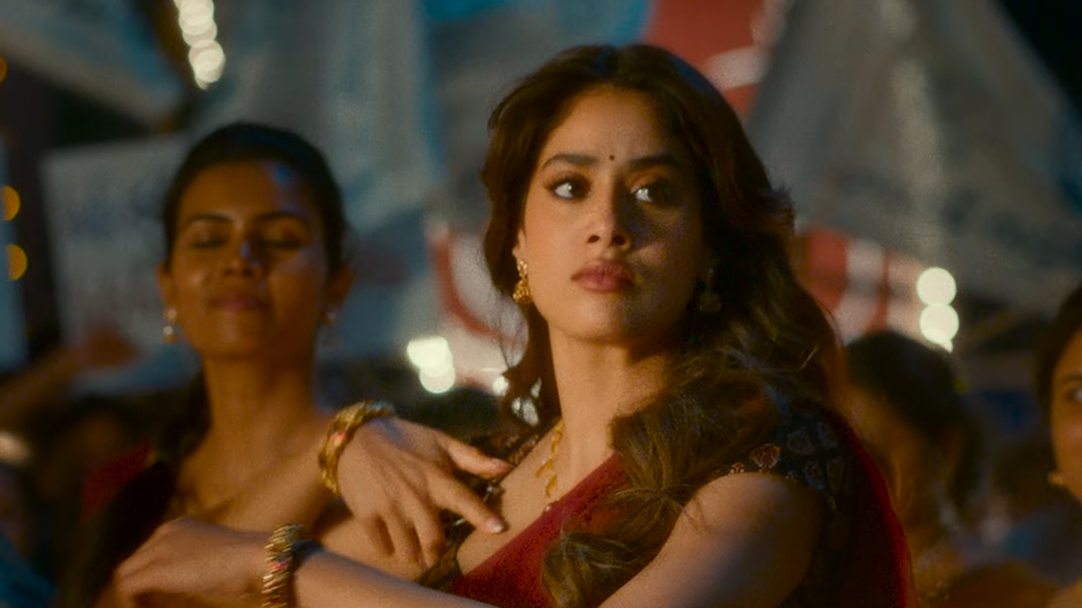 peddi:-director-buchi-babu-sana-responds-to-backlash,-to-alter-janhvi-kapoor-scenes