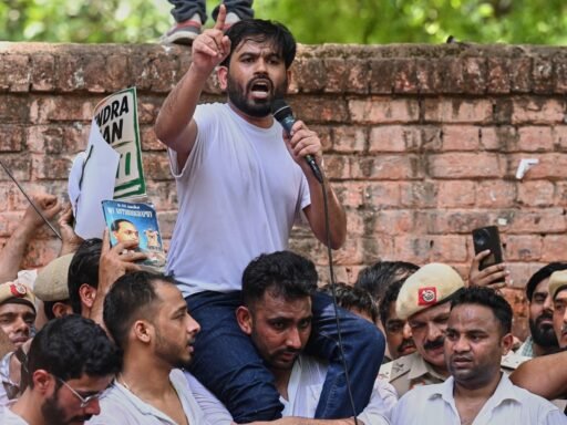 cjp-thanks-delhi-police-for-all-possible-cooperation-during-cockroach-protest,-cops’s-cautionary-message