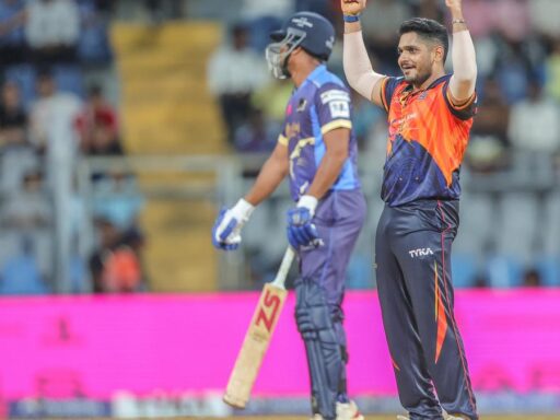 sutar-helps-royals-set-up-summit-clash-against-arcs