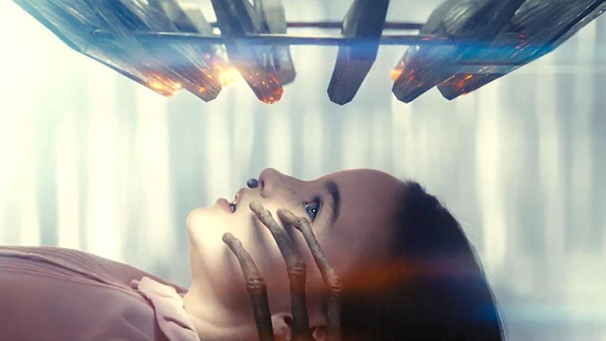 disclosure-day-movie-review:-steven-spielbergs-latest-close-encounter-with-wonderis-proof-of-life
