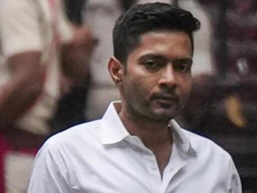mp-high-court-lifts-stay-on-arrest-warrant-against-abhishek-banerjee