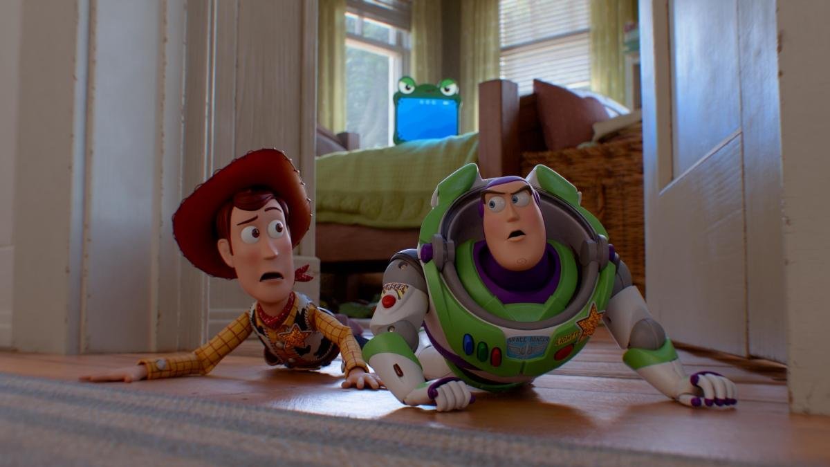 toy-story-5-movie-review:-woody-and-buzzs-enchanting-return-to-joy-grapples-with-screen-age-anxiety