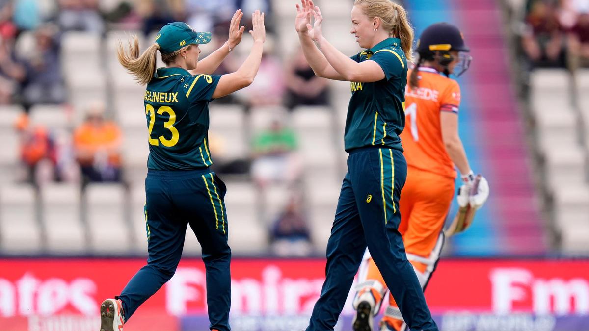 australia-and-england-unbeaten,-bangladesh-upends-pakistan-at-women’s-t20-world-cup