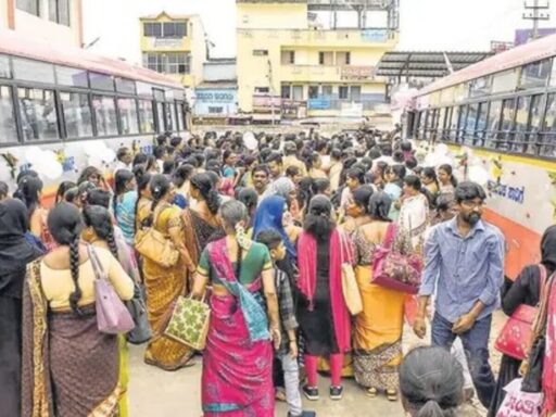 karnataka-plans-smart-cards-to-curb-shakti-scheme-free-bus-travel-fraud