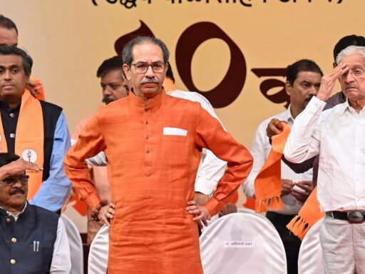 ‘there-could-be-only-one-shiv-sena’:-uddhav-thackeray-amid-row-over-mps’-switch-to-shinde-camp