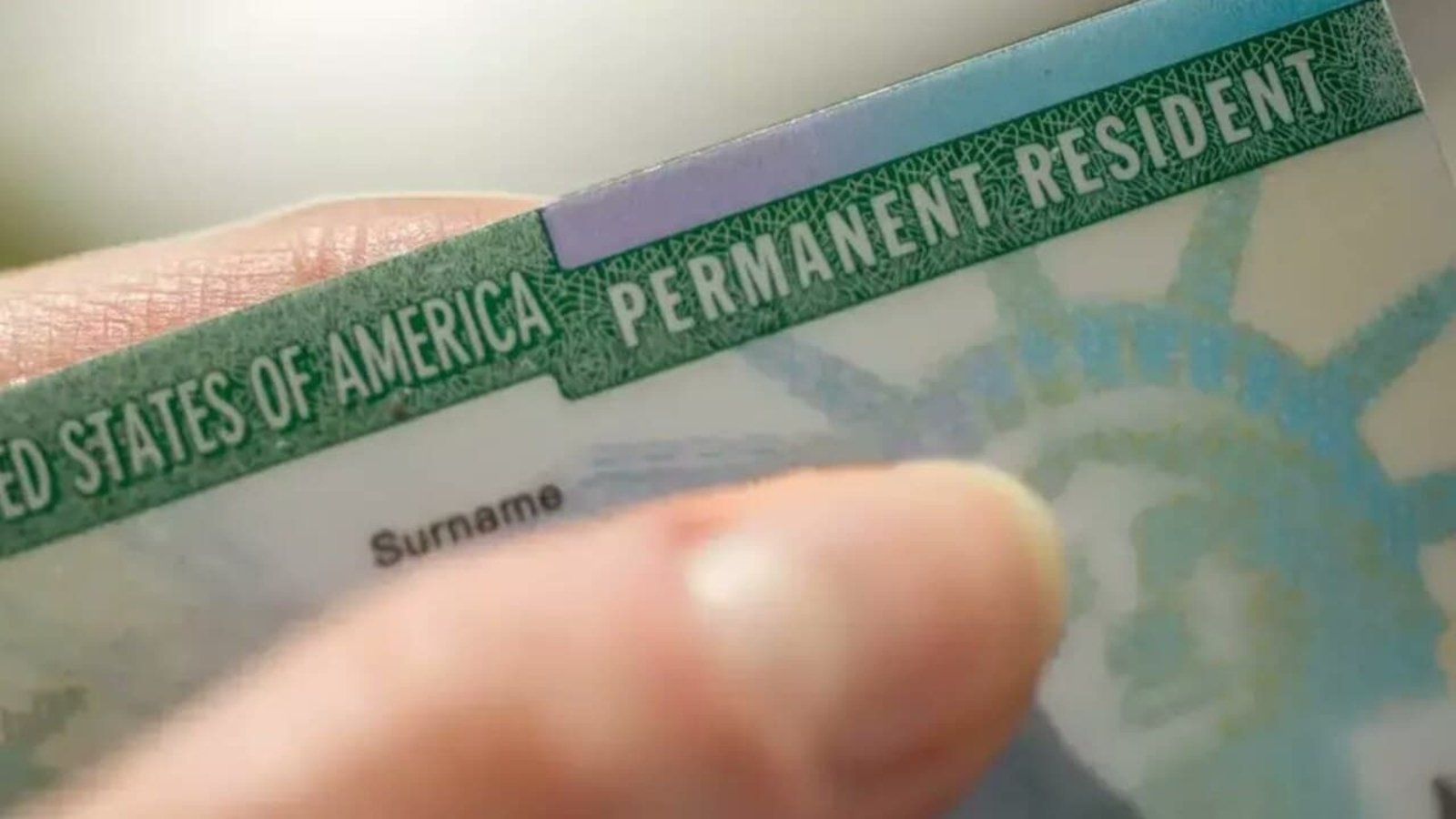 green-card-holders-rights-under-threat:-new-immigration-ruling-could-raise-risks-for-permanent-residents
