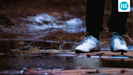looking-for-shoes-that-don’t-get-slippery-during-the-monsoon?-i-found-these-options-for-both-men-and-women