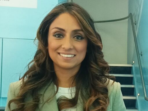 being-able-to-talk-cricket-with-warne-was-great:-isa-guha