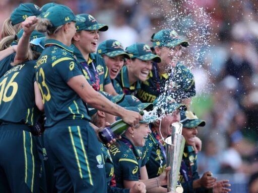 australia-womens-cricket-team:-setting-the-gold-standard