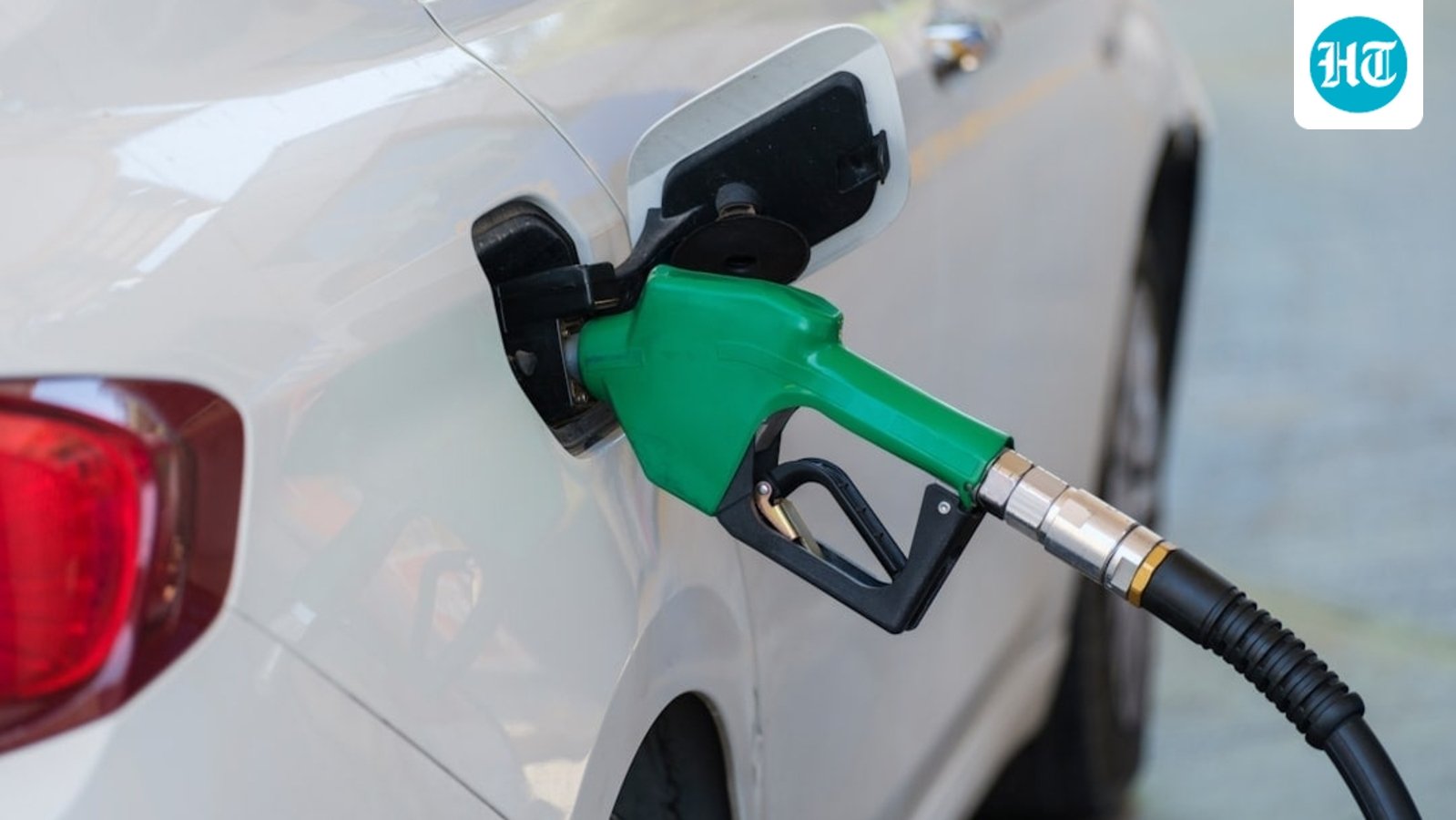 petroleum-minister-puri-says-no-issues-with-e20,-no-rush-for-e25
