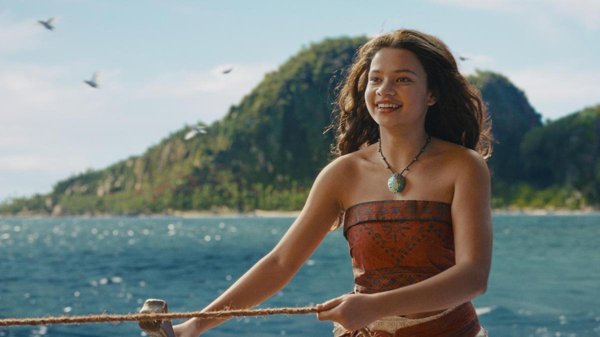 moana-movie-review:-dwayne-johnson-returns-in-a-soulless-remake