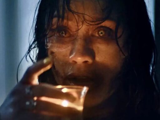 evil-dead-burn:-how-much-gore-is-too-much-gore-on-screen?-this-blood-filled-nightmare-is-not-for-the-faint-hearted