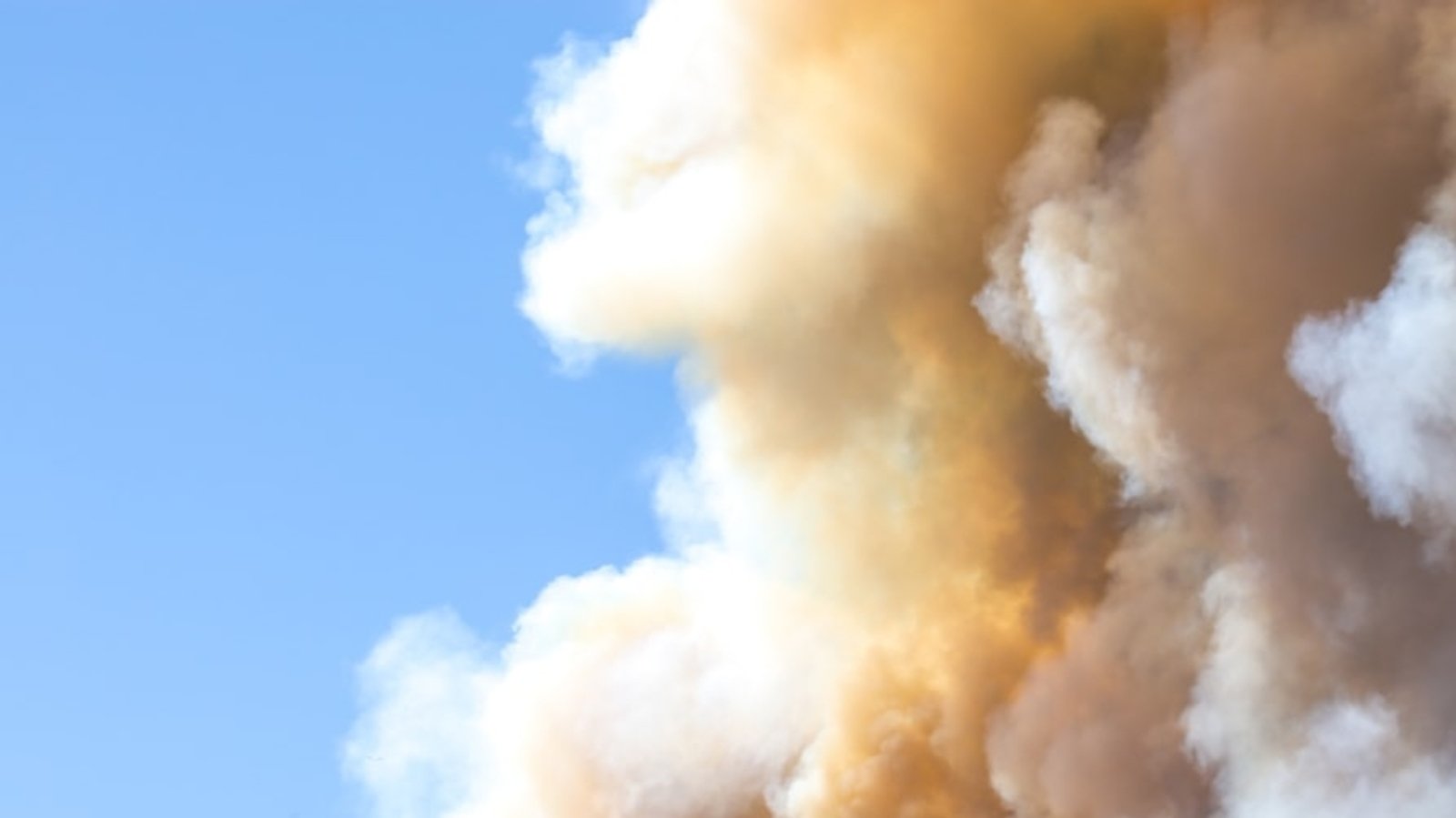 steamboat-springs-fire:-smoke-seen-near-rabbit-ears-pass-in-national-forest;-photos-and-videos-surface